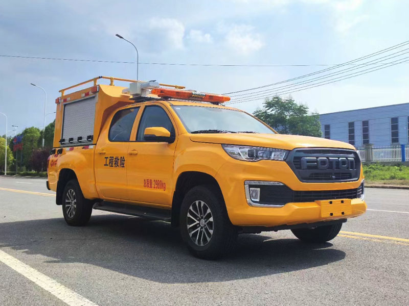 四驅(qū)福田皮卡500方救險車